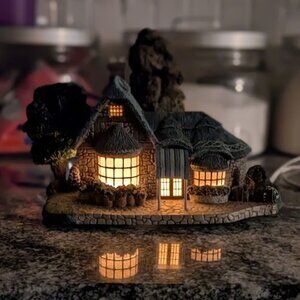 O1B 1999 THOMAS KINKADE Lamplight Village Collection